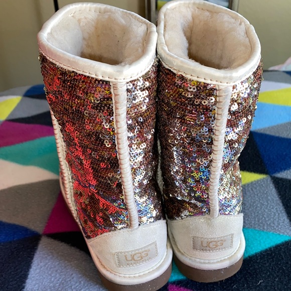 Classic Short Cosmo Sequin UGG Boots - Picture 5 of 5